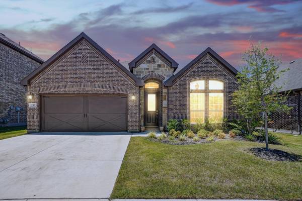 237 Mineral Point Drive, Aledo, TX 76008