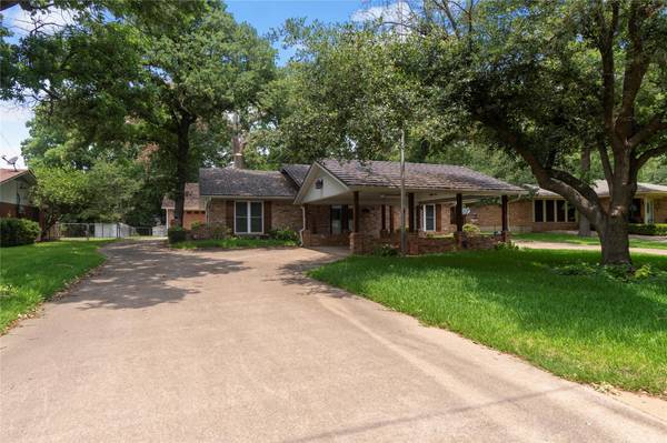 167 Santa Monica Drive, Gun Barrel City, TX 75156