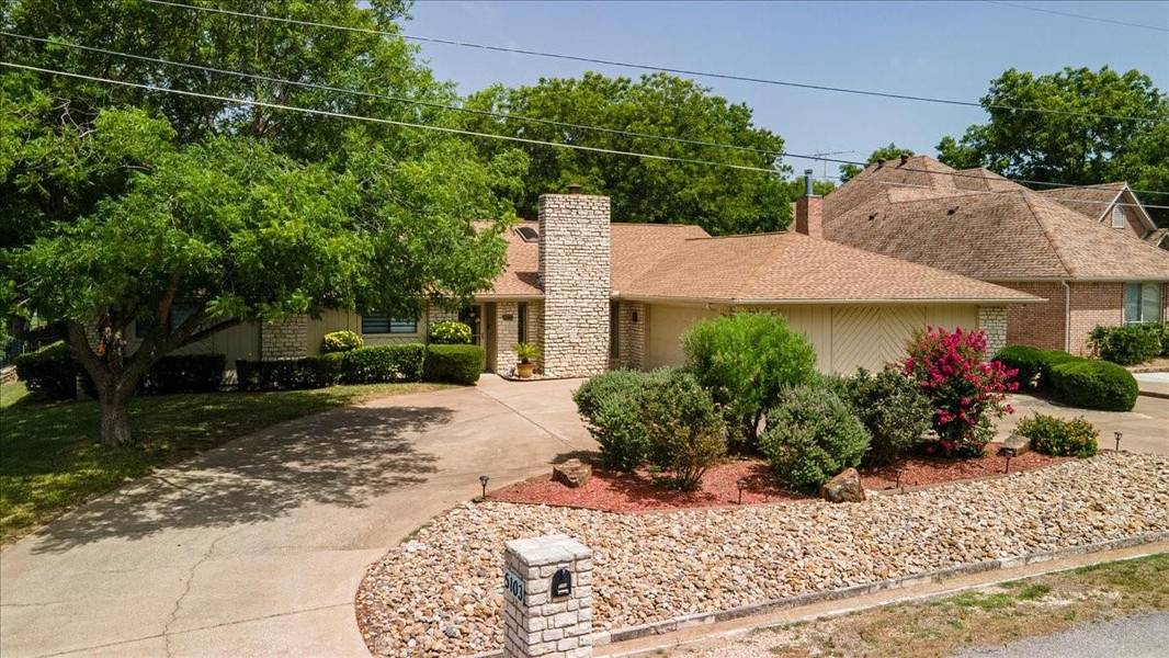 5103 Bueno Drive, Granbury, TX 76049