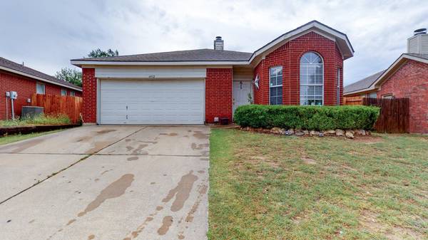 6432 Riverwater Trail, Fort Worth, TX 76179