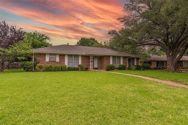 2527 Brookhaven Drive, Denison, TX 75020