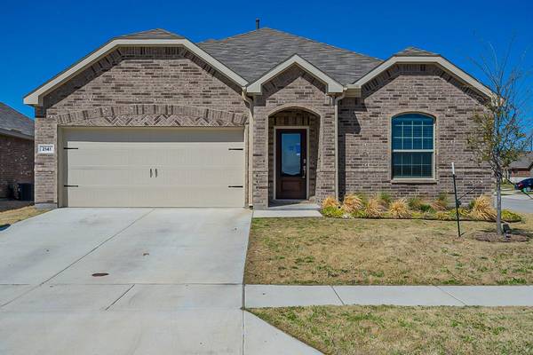 2141 Strongbark Drive, Royse City, TX 75189