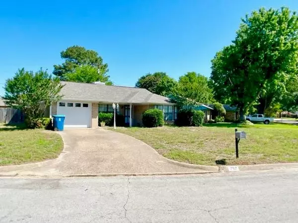 757 Southwood Drive,  Athens,  TX 75751