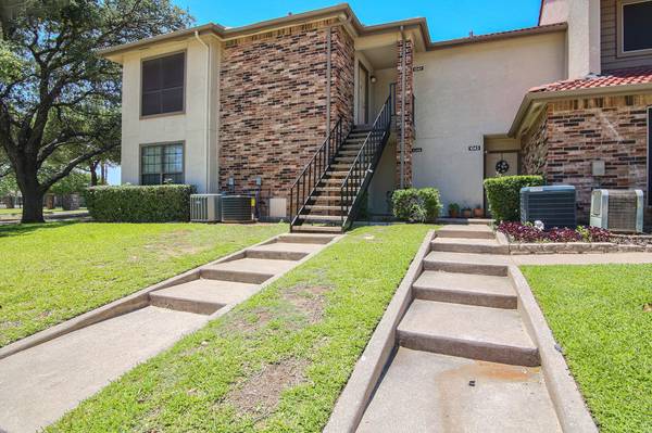 1045 Turtle Lake Boulevard #101, Irving, TX 75060