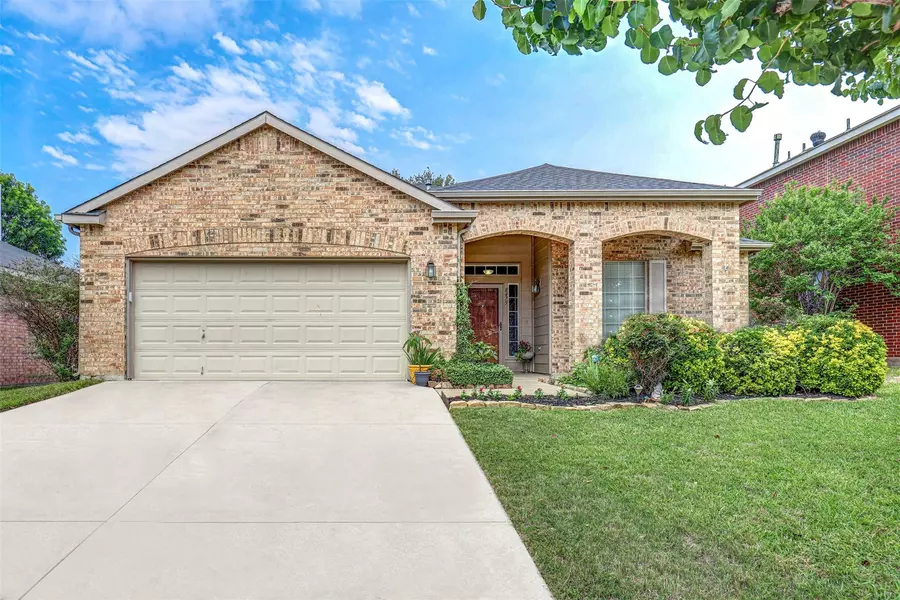 8475 Greylock Court, Fort Worth, TX 76137