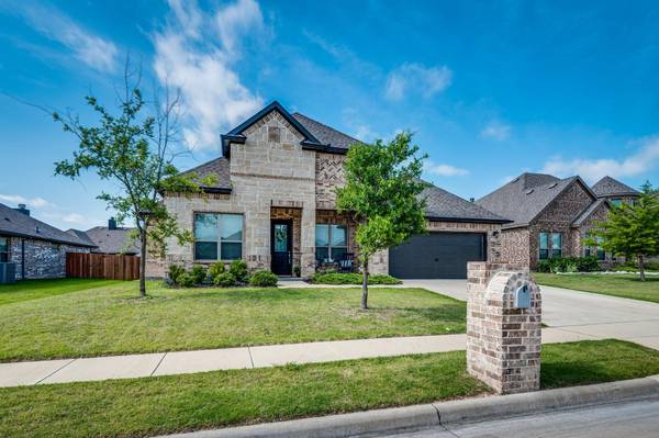 412 Valley Brook Court, Waxahachie, TX 75165