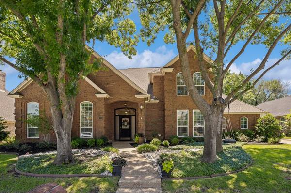 3208 Ashland Drive, Bedford, TX 76021