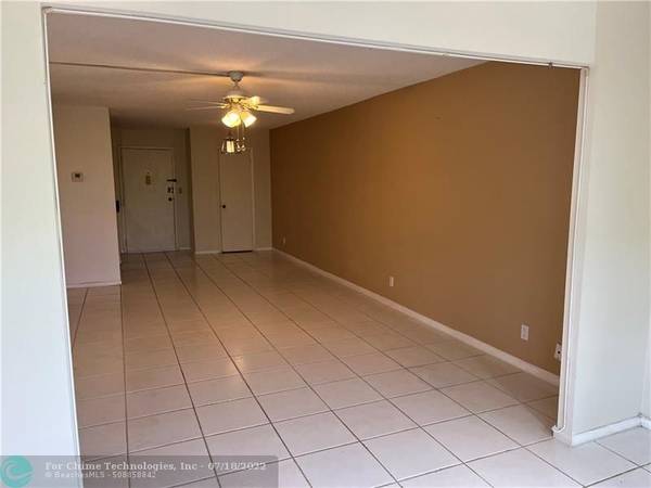 Plantation, FL 33317,6500 Cypress Rd  #402