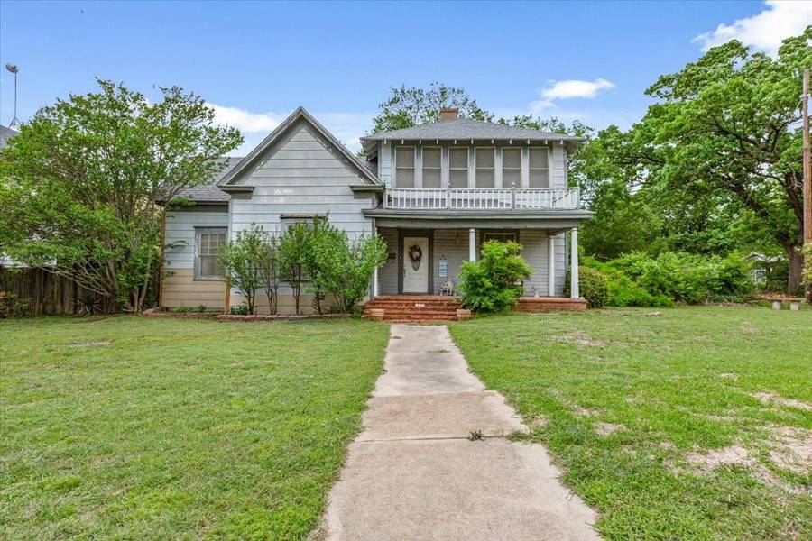 631 E Elm Street, Hillsboro, TX 76645