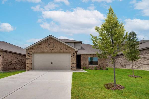 912 Mallorie Lane, Ferris, TX 75125