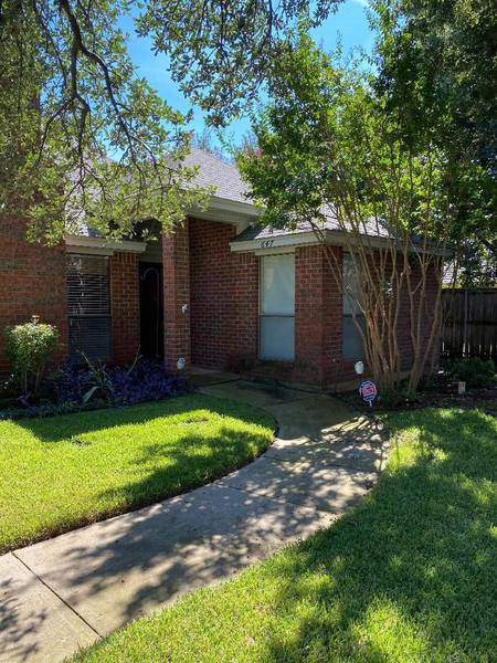 647 St Charles Court, Arlington, TX 76013