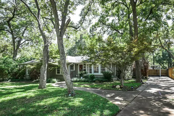 1512 Larkspur Drive, Arlington, TX 76013