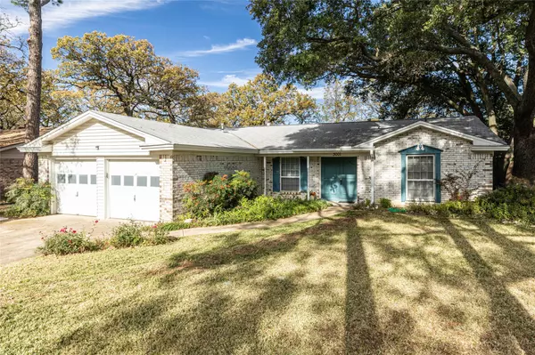 3001 Mark Drive, Arlington, TX 76013