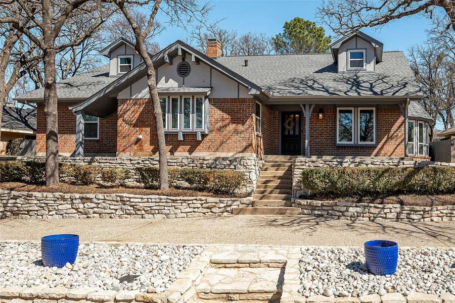 2101 Prestonwood Drive, Arlington, TX 76012