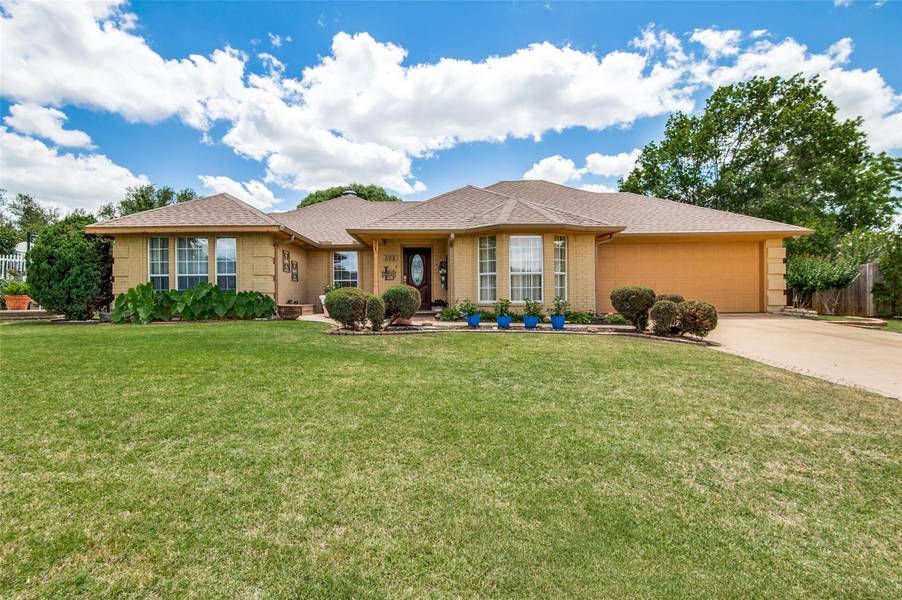 508 Hilltop Place, Joshua, TX 76058