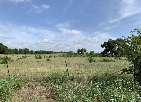 17068 Aa Bumgarner Road, Justin, TX 76247