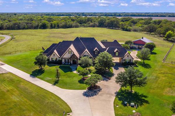 2230 Twin Creeks Court, Pilot Point, TX 76258