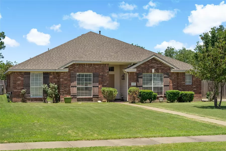 1017 Winchester Drive, Forney, TX 75126