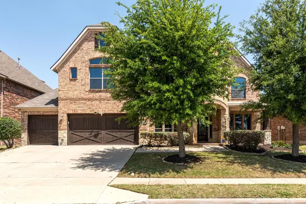 9900 Bison Court, Fort Worth, TX 76244