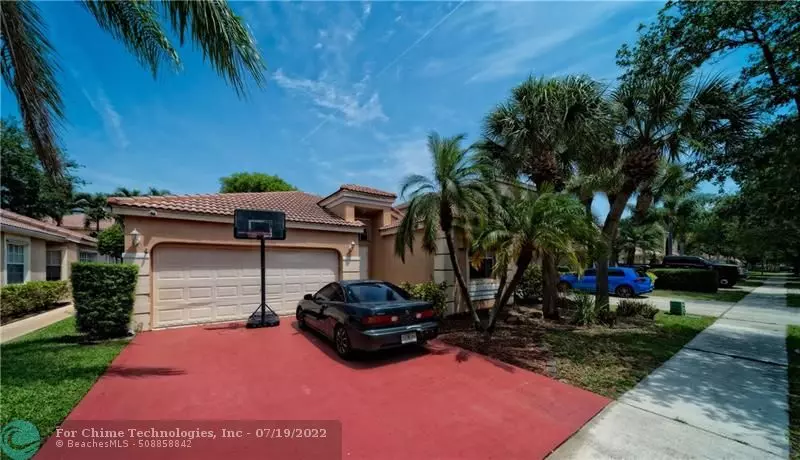 7707 Oak Grove Cir, Lake Worth Beach, FL 33467