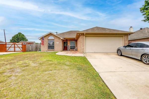 548 Thistle Meade Circle, Burleson, TX 76028