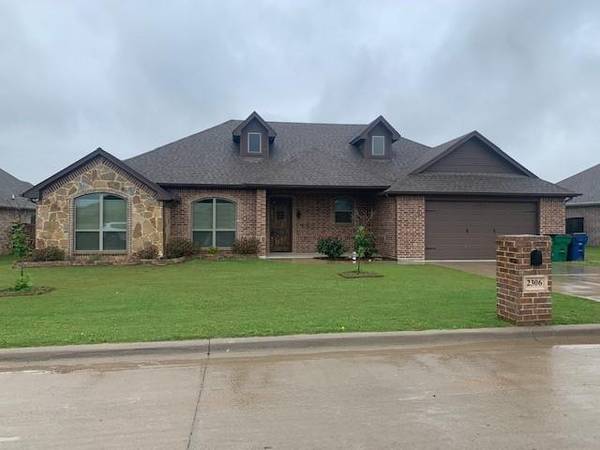 2306 Briarwood Drive,  Bridgeport,  TX 76426