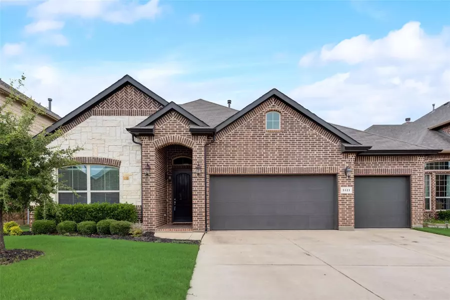 5121 Tortola Lane, Fort Worth, TX 76244