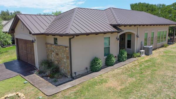 1004 Sun Ray, Horseshoe Bay, TX 78657