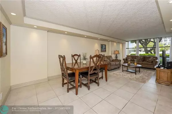 Hallandale Beach, FL 33009,1000 Parkview Dr  #114