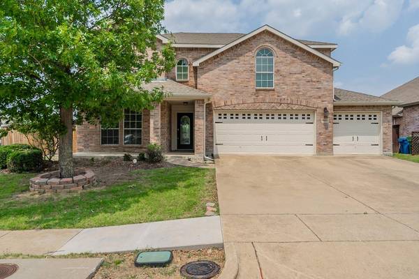 1014 Castroville Drive, Forney, TX 75126