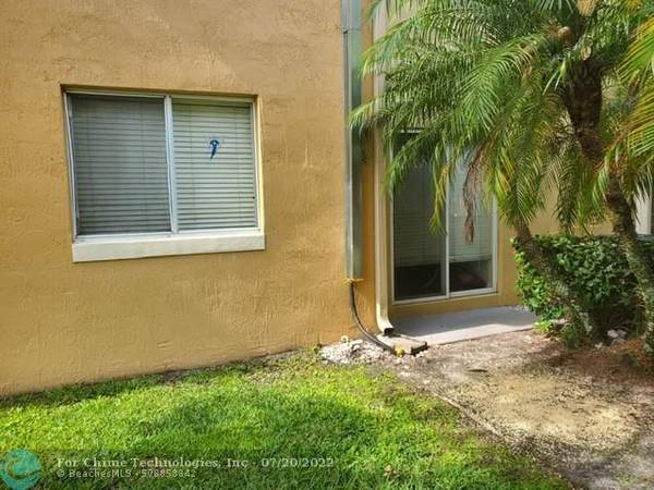 Pembroke Pines, FL 33024,7930 NW 7th St  #103