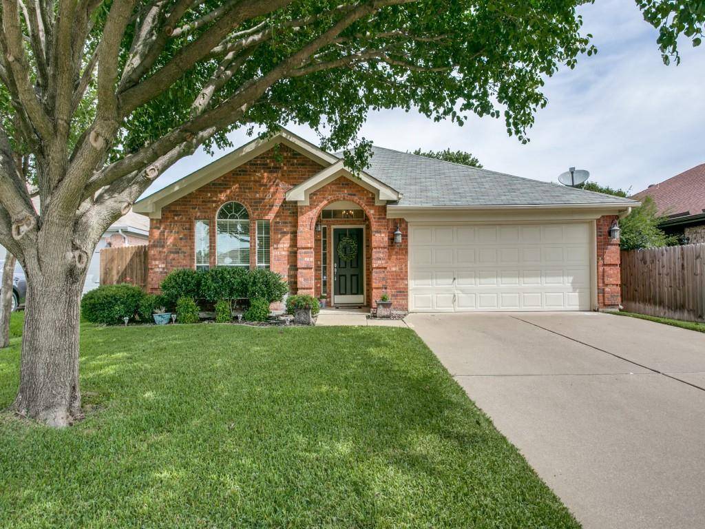 5004 Diamond Springs Court, Fort Worth, TX 76123