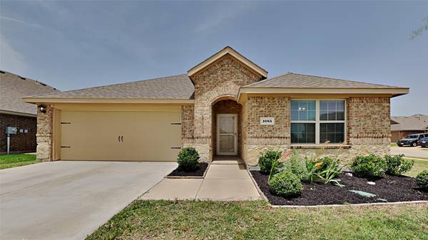 1085 Sadie Street, Forney, TX 75126