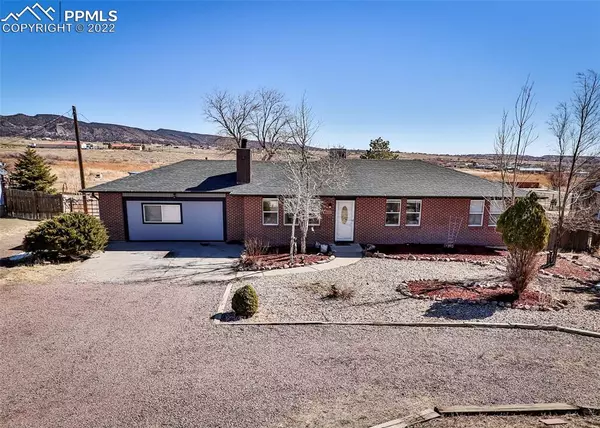 1332 York AVE, Canon City, CO 81212