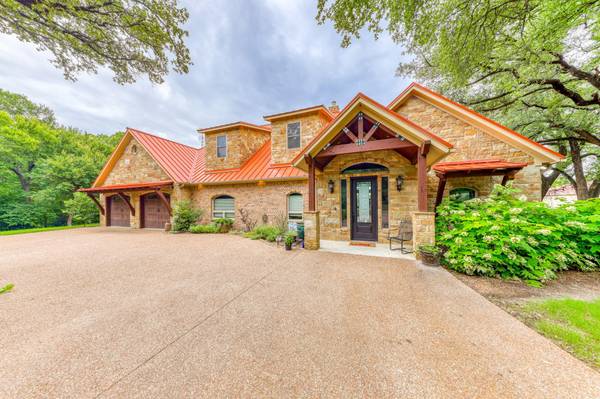 3851 Silver Creek Road, Fort Worth, TX 76108