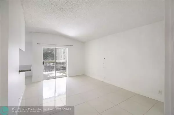 Coral Springs, FL 33076,9901 Westview Dr  #322