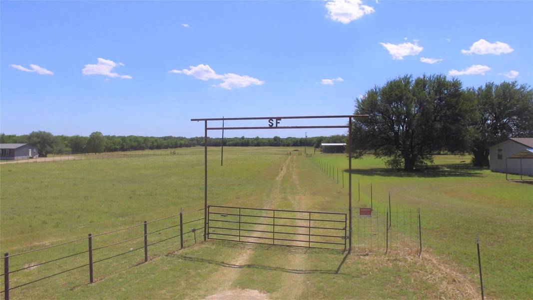 TBD Hcr 1221, Blum, TX 76627