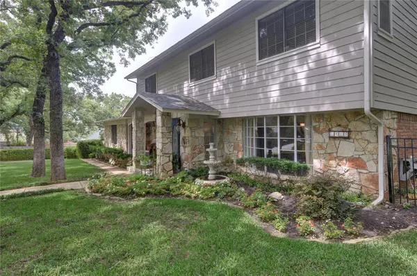 Arlington, TX 76016,3409 Shorewood Court