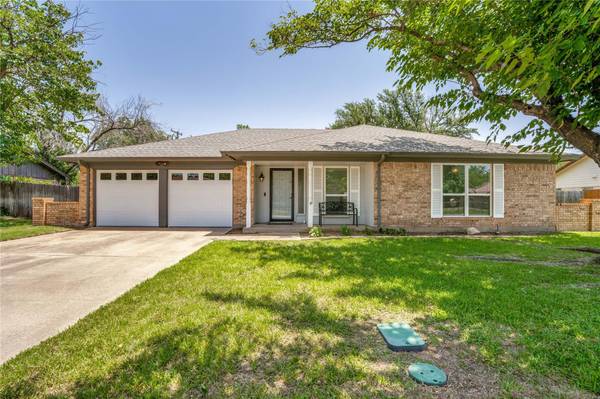 1903 Roosevelt Drive, Pantego, TX 76013