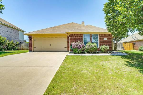 337 Shane Lane, Burleson, TX 76028