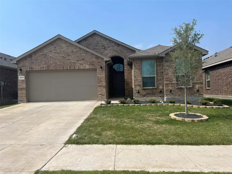 1029 Nelson Place, Fort Worth, TX 76028