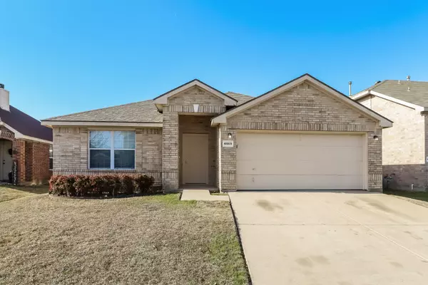 4869 Madyson Ridge Drive, Fort Worth, TX 76133