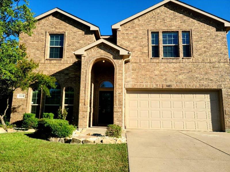 2021 Sterling Gate Drive, Heartland, TX 75126