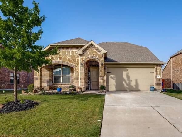 107 Morning Star Lane,  Waxahachie,  TX 75165