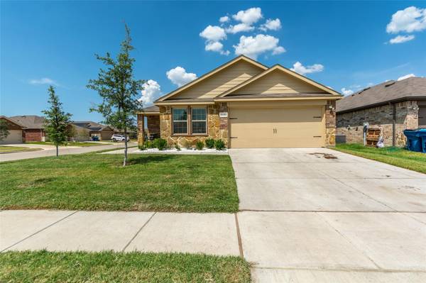 2434 Burkburnett Drive, Forney, TX 75126