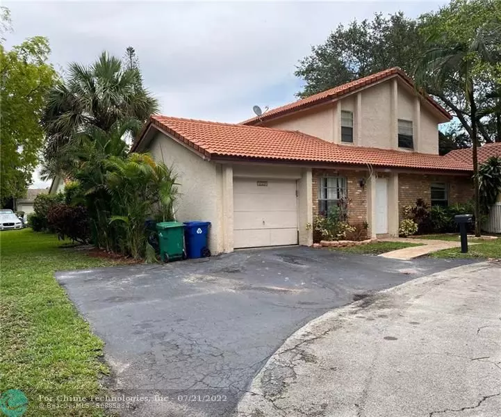 1228 NW 89th Dr, Coral Springs, FL 33071