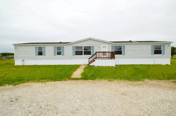 706 County Road 2133, Valley View, TX 76272