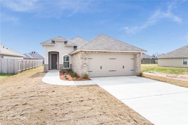 4027 False River, Bossier City, LA 71111