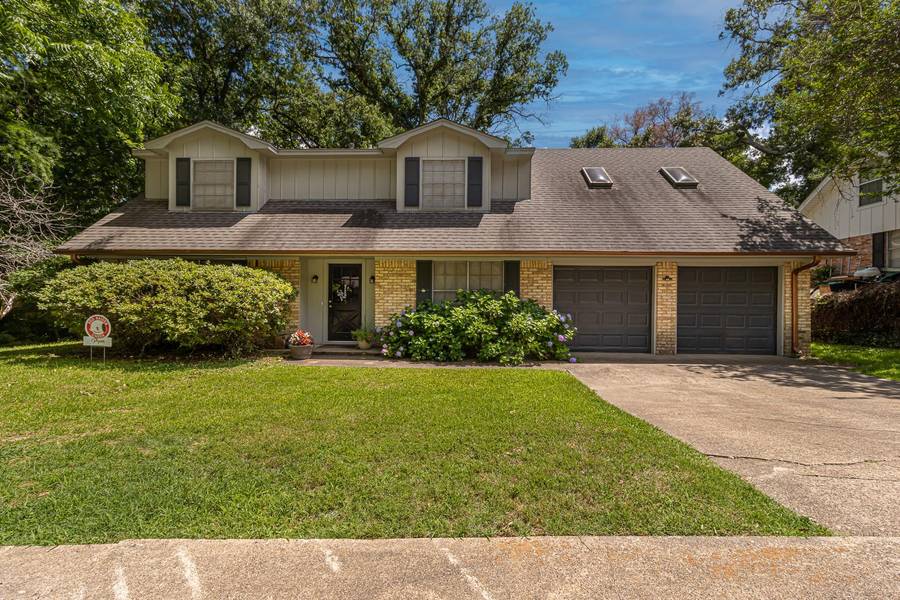 2715 Fairfax Drive, Tyler, TX 75701