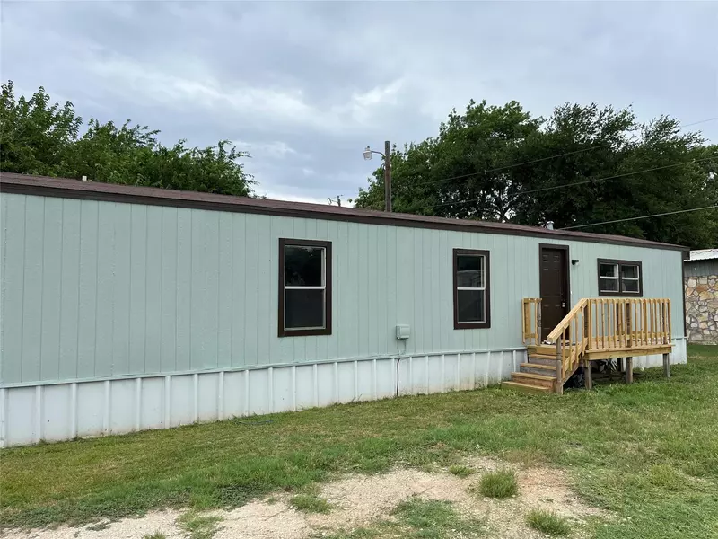 816 Flamingo Road, Granbury, TX 76049